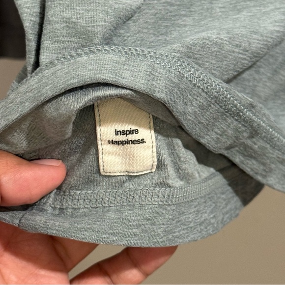 Vuori Men’s Green Strato Tech Long Sleeve T-Shirt Crew Performance Stretch *READ - Picture 4 of 5